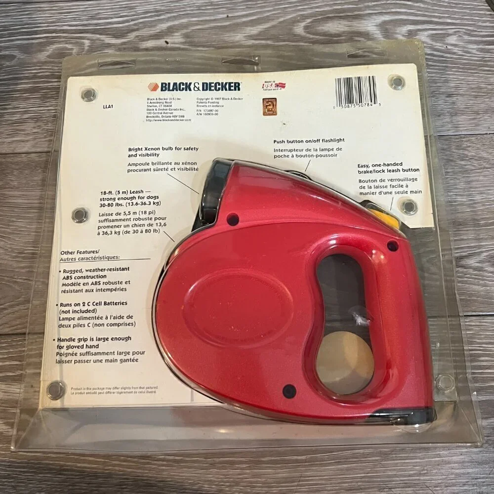 Black & Decker Retractable Leashlight 18' Dog Leash Lla1